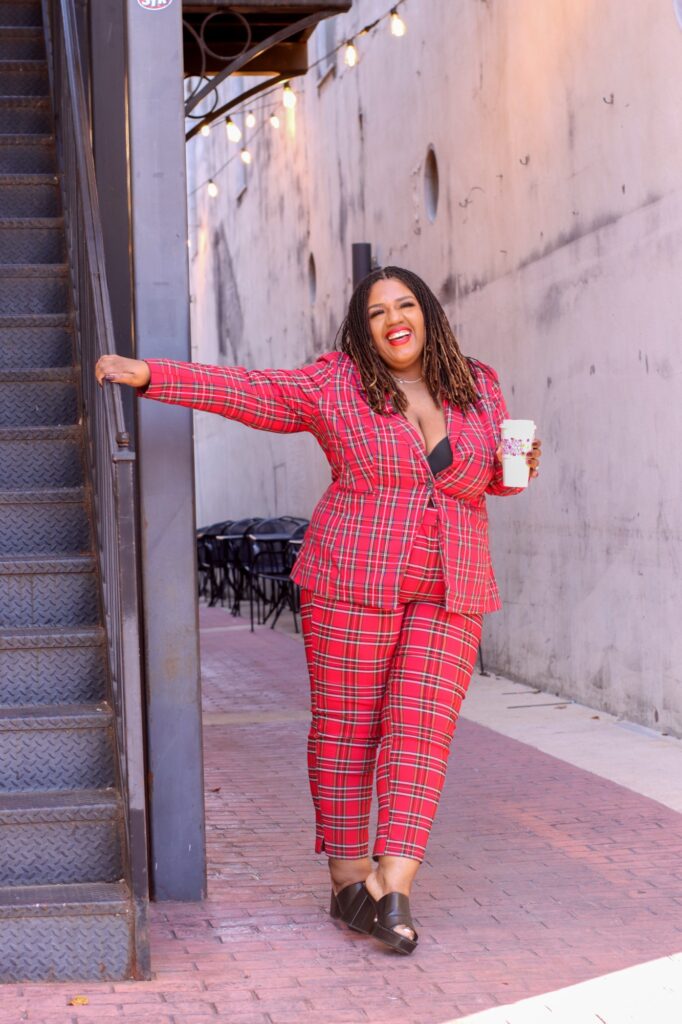 Plus size Christmas outfit ideas 