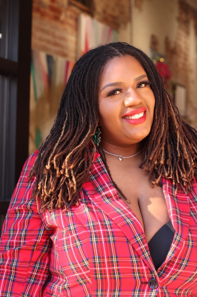 Plus size Christmas outfit ideas the perfect plaid suit